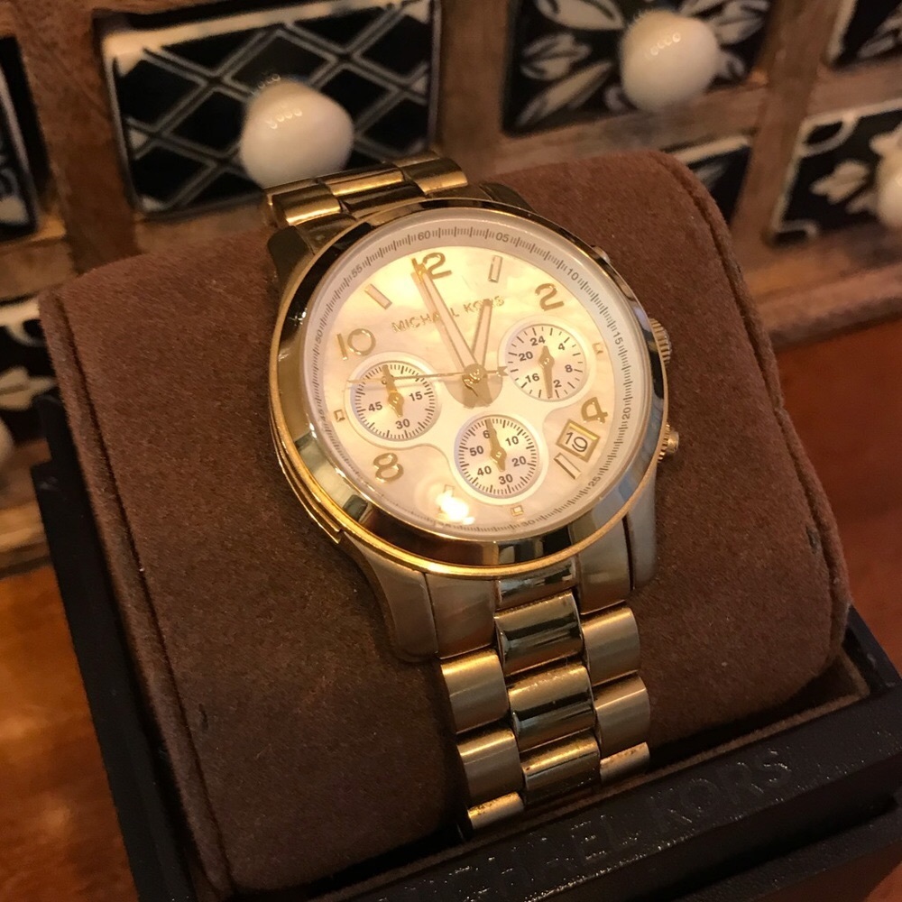 Michael Kors Pearl Faced Watch